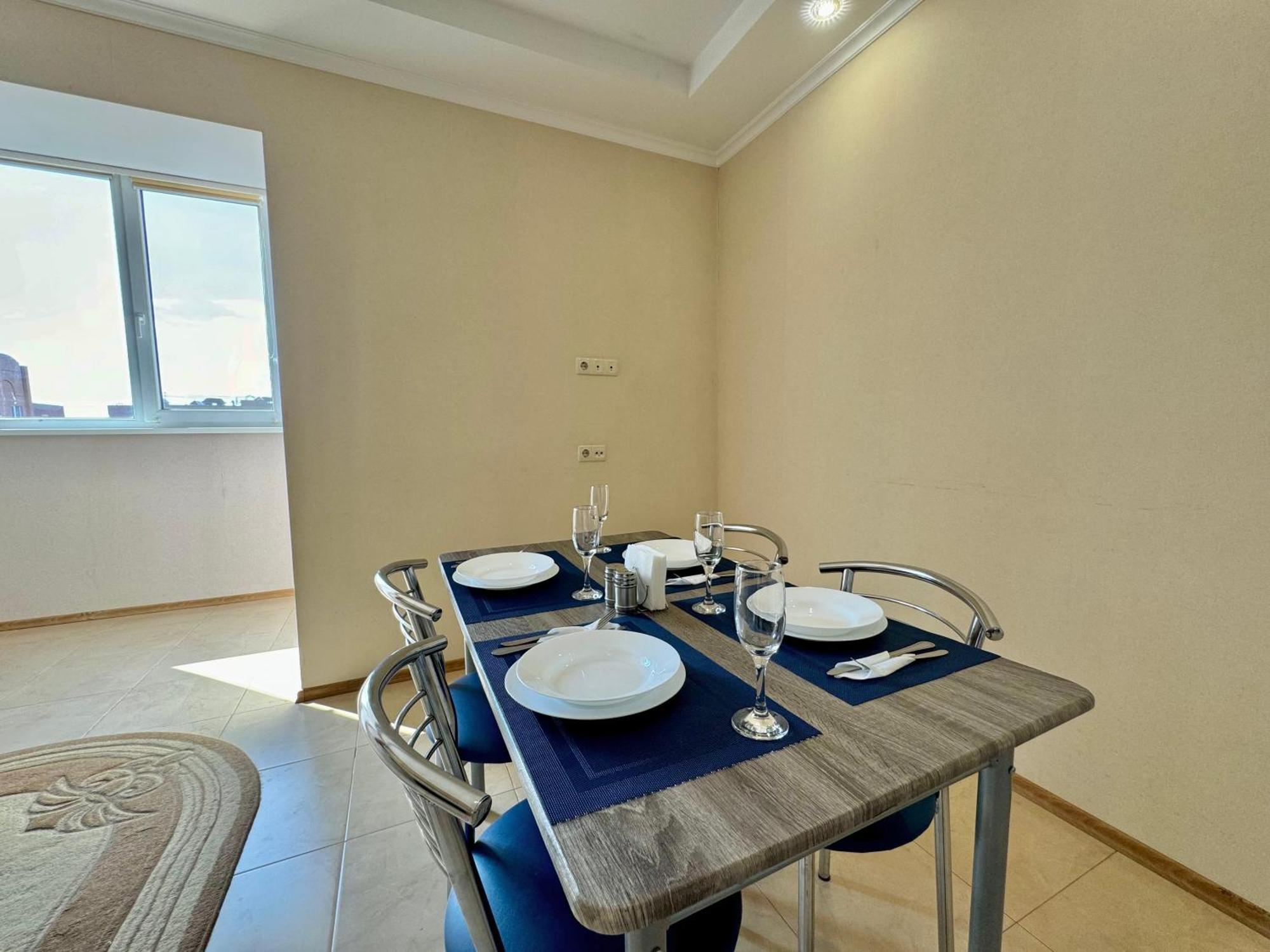 Apartpoltava Світлі Просторі Апартаменти 80М2 , 2-Окремі Кімнати, Новобудова Центр Чек Банківський Εξωτερικό φωτογραφία